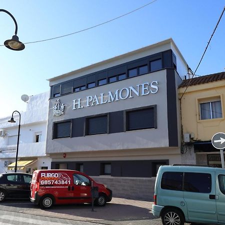 H.Palmones Hostel Luaran gambar